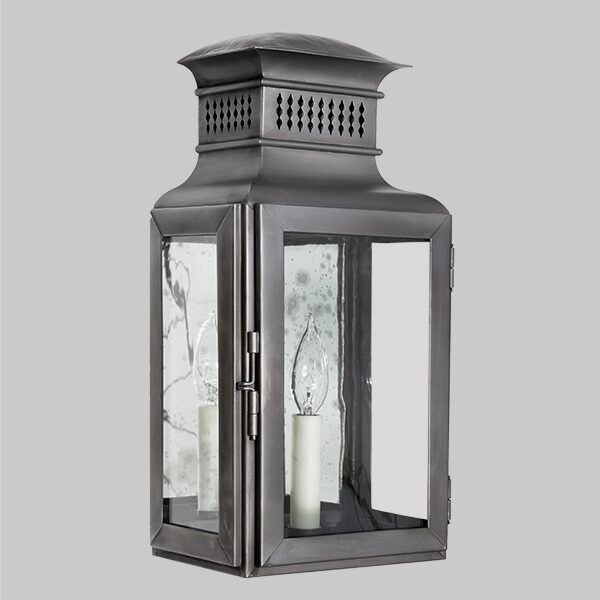 Noblesse Wall Lantern