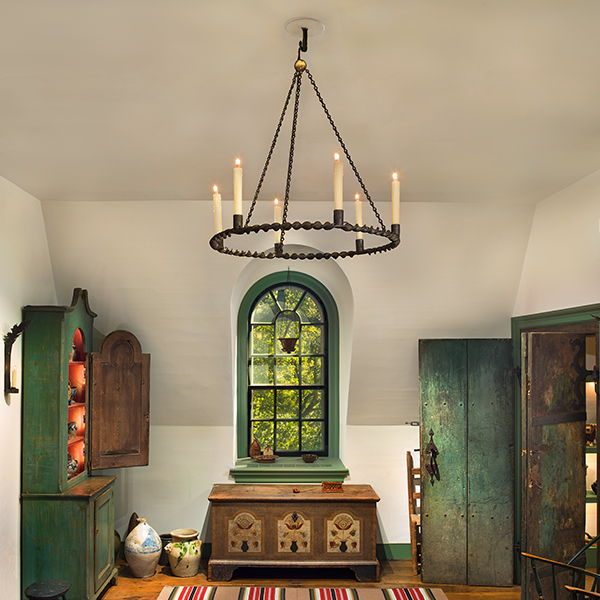 Shown in Dark Wax Iron